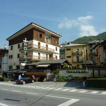 Albergo Nazionale Vernante Exteriör bild